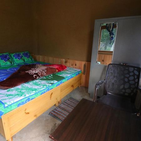 Tirthan Hilltop Home Stay Banjār Exterior photo