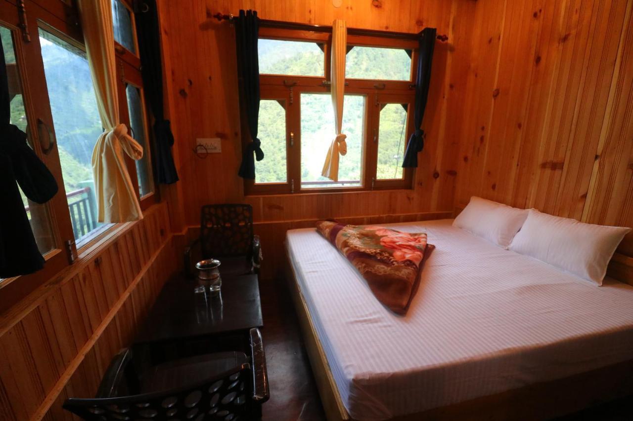 Tirthan Hilltop Home Stay Banjār Exterior photo