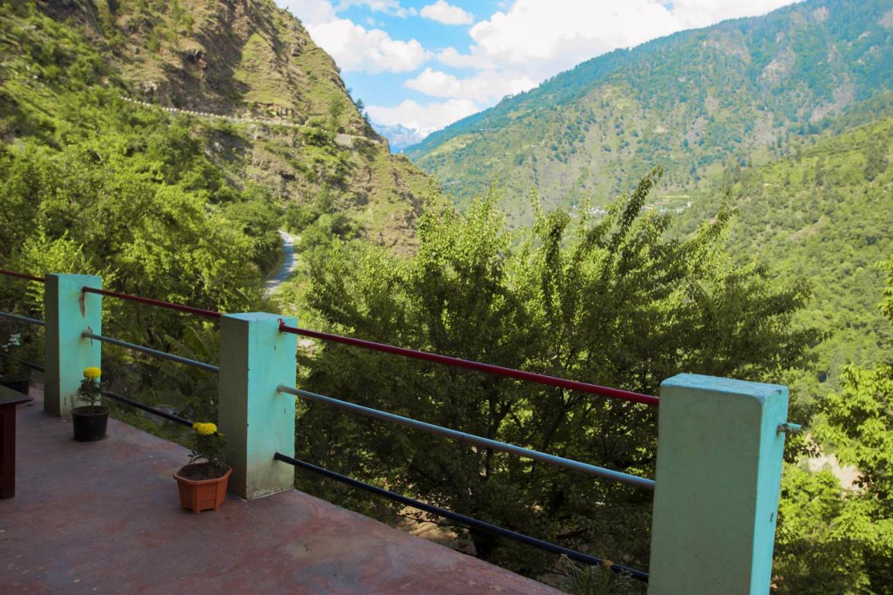 Tirthan Hilltop Home Stay Banjār Exterior photo