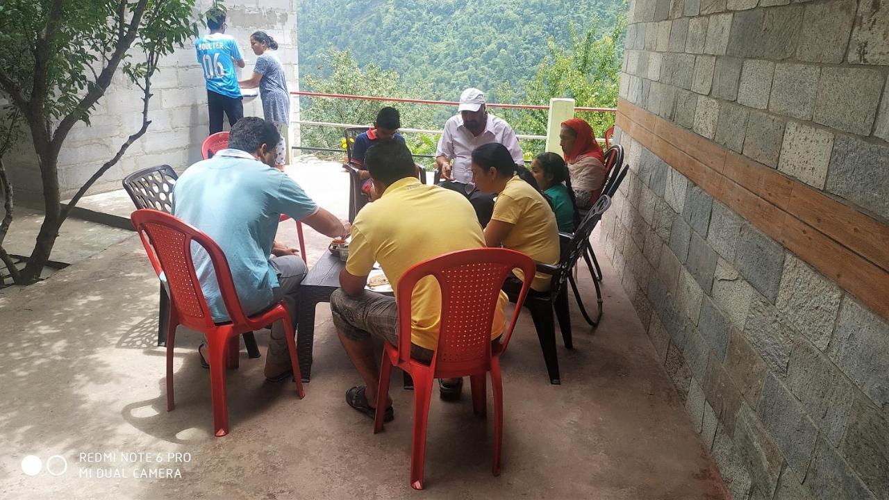 Tirthan Hilltop Home Stay Banjār Exterior photo
