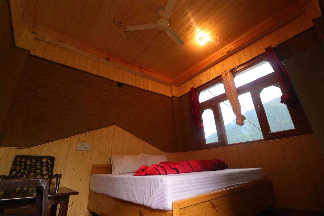 Tirthan Hilltop Home Stay Banjār Exterior photo