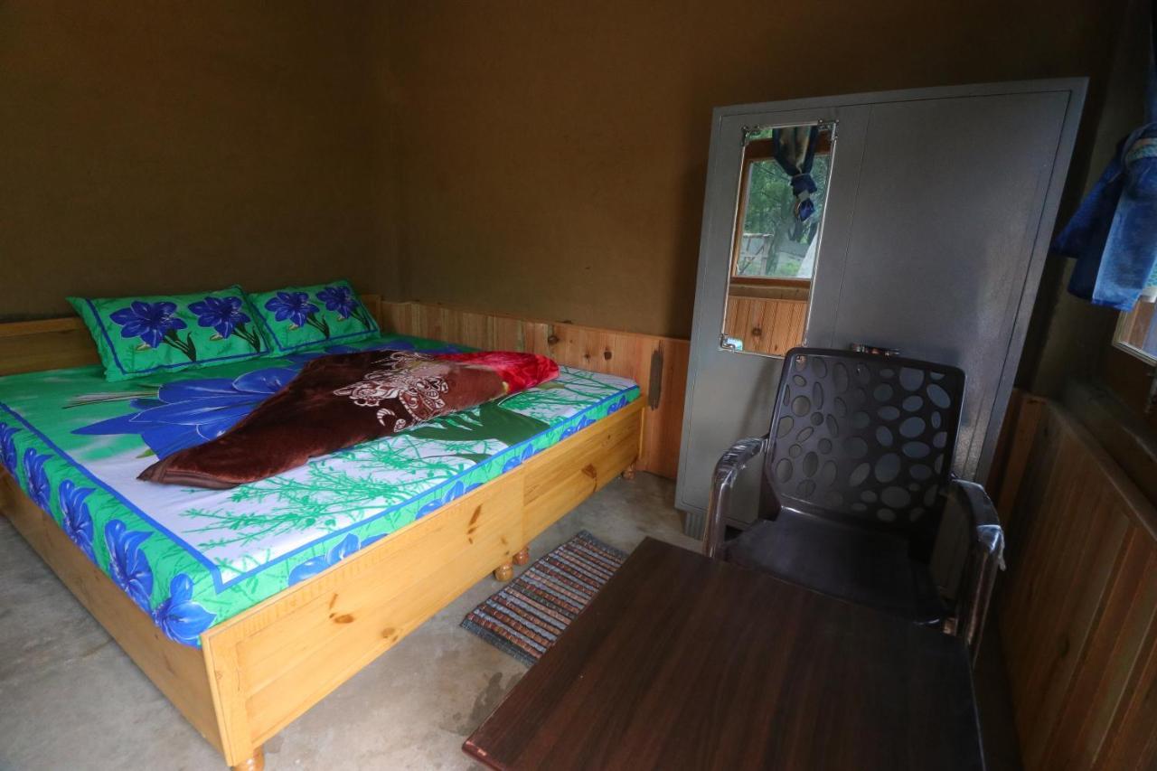 Tirthan Hilltop Home Stay Banjār Exterior photo